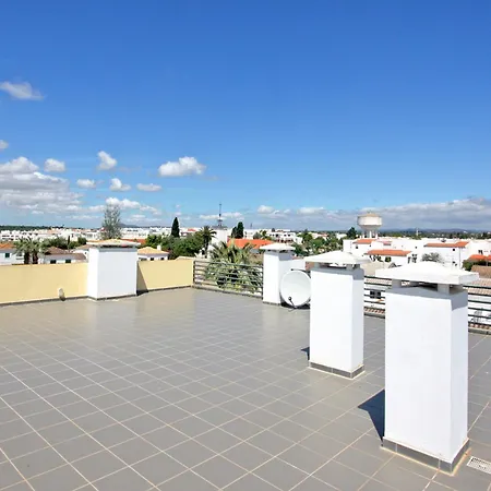 Oliveira Apartment *